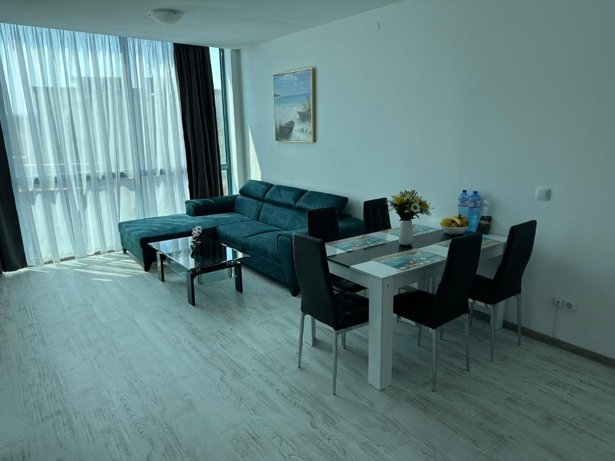 Spacious And Cozy Apartment In Complex Del Sol Primorsko Exterior foto
